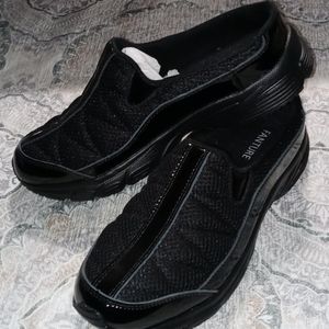 Fanture slip on's shoes